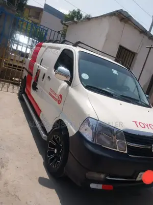 Photo - New Toyota HiAce 2011 White