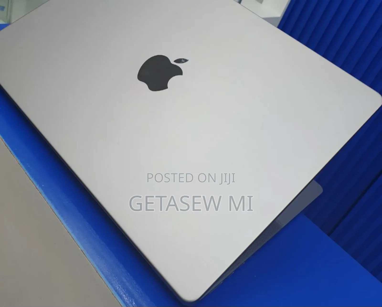 New Laptop Apple MacBook Pro M1 32GB Apple M1 Pro SSD 2T