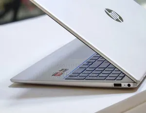 New Laptop HP Stream Notebook 8GB AMD Ryzen 5 SSD 512GB
