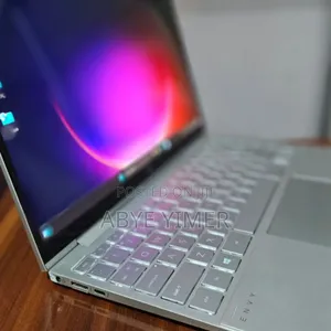 New Laptop HP Envy X360 8GB Intel Core I7 SSD 512GB