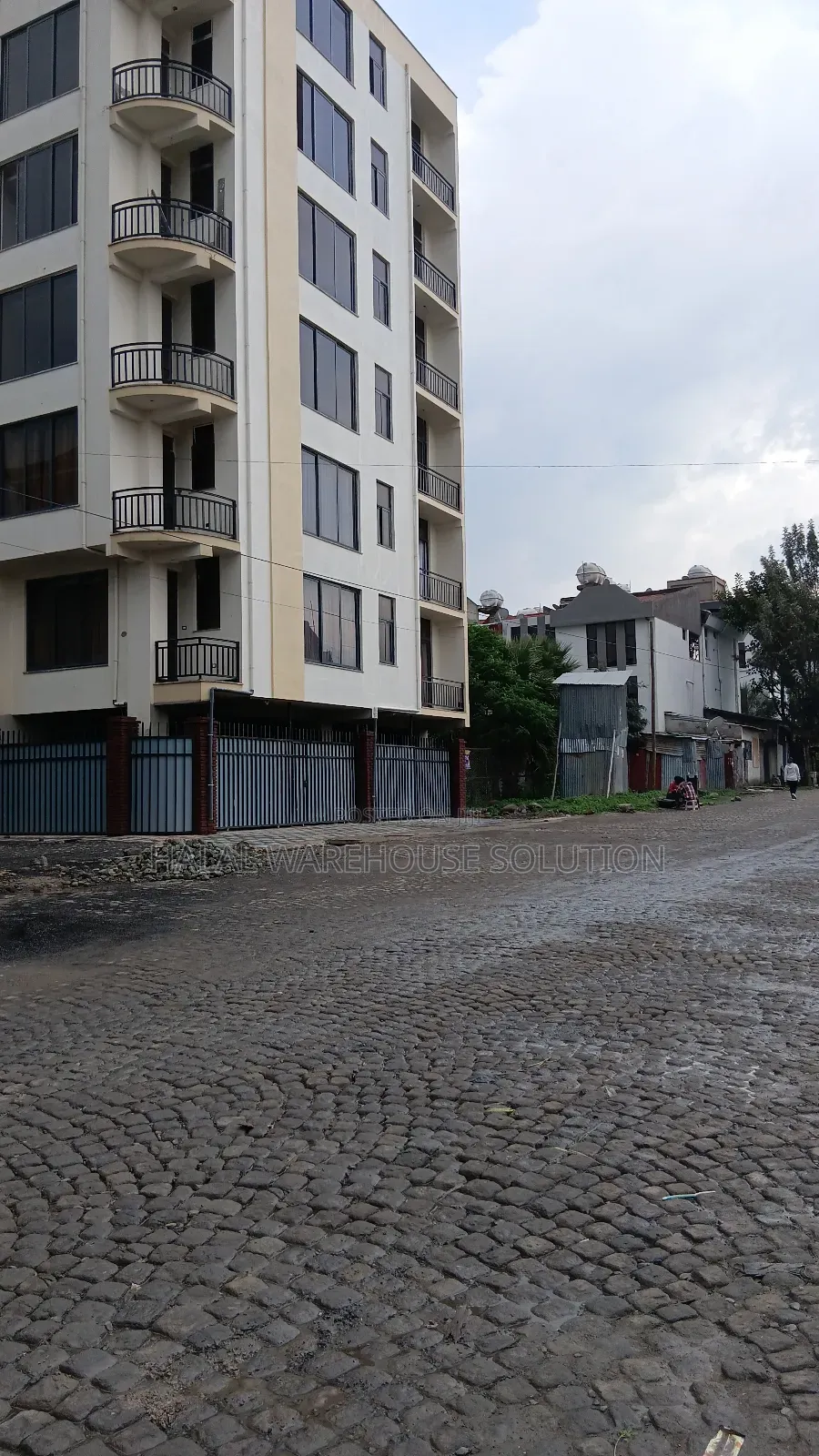 Furnished 20bdrm Apartment in Addis Abeba, Nifas Silk-Lafto for sale