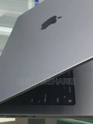 New Laptop Apple MacBook Pro 2021 M1 32GB Apple M1 Pro SSD 512GB