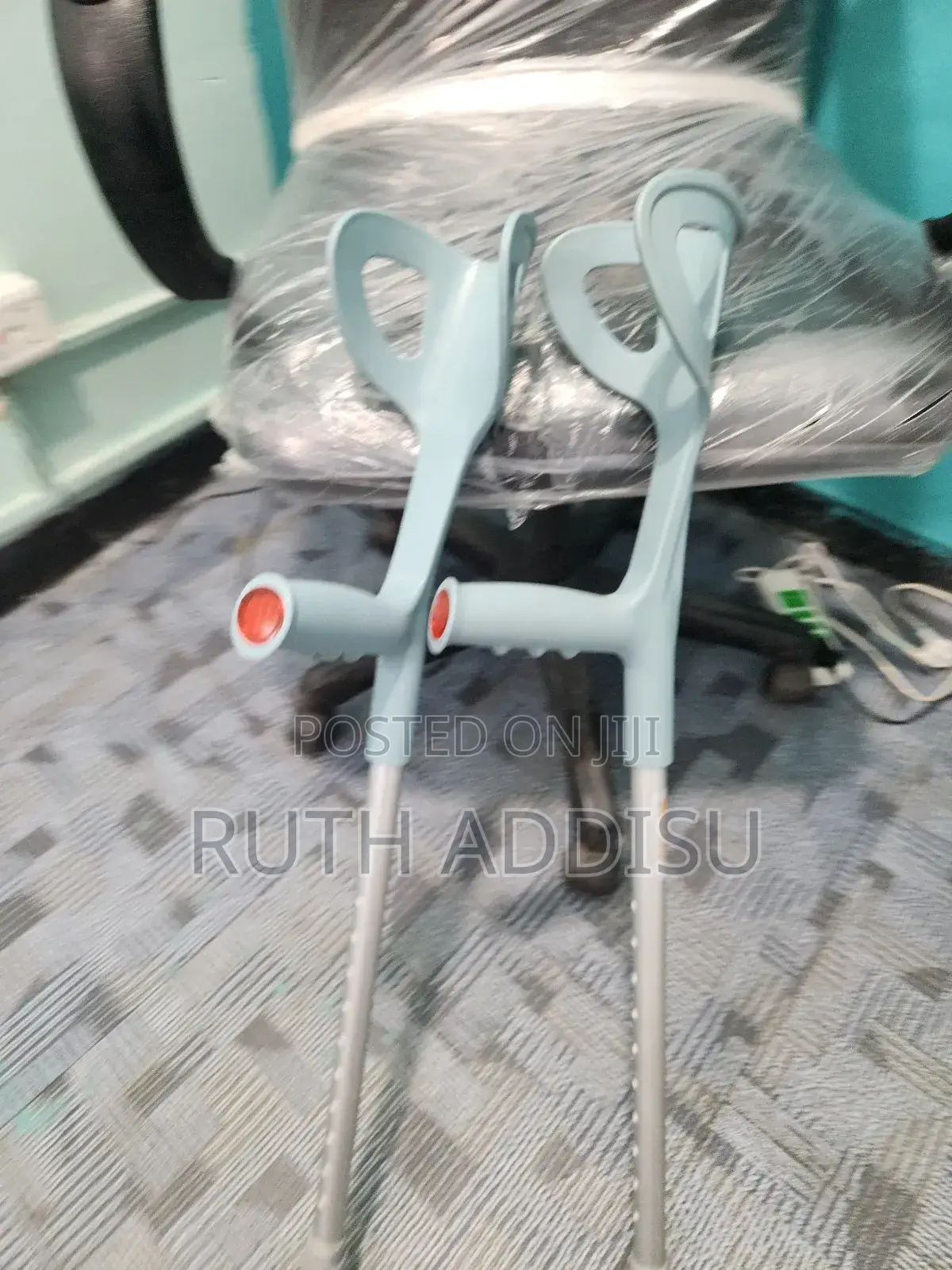 Medical Brand New Elbow Crutches鴦吋almunium Elbow Crutches