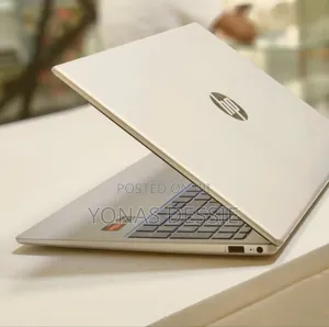 New Laptop HP Stream Notebook 8GB AMD Ryzen 5 SSD 512GB