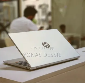 New Laptop HP Stream Notebook 8GB AMD Ryzen 5 SSD 512GB