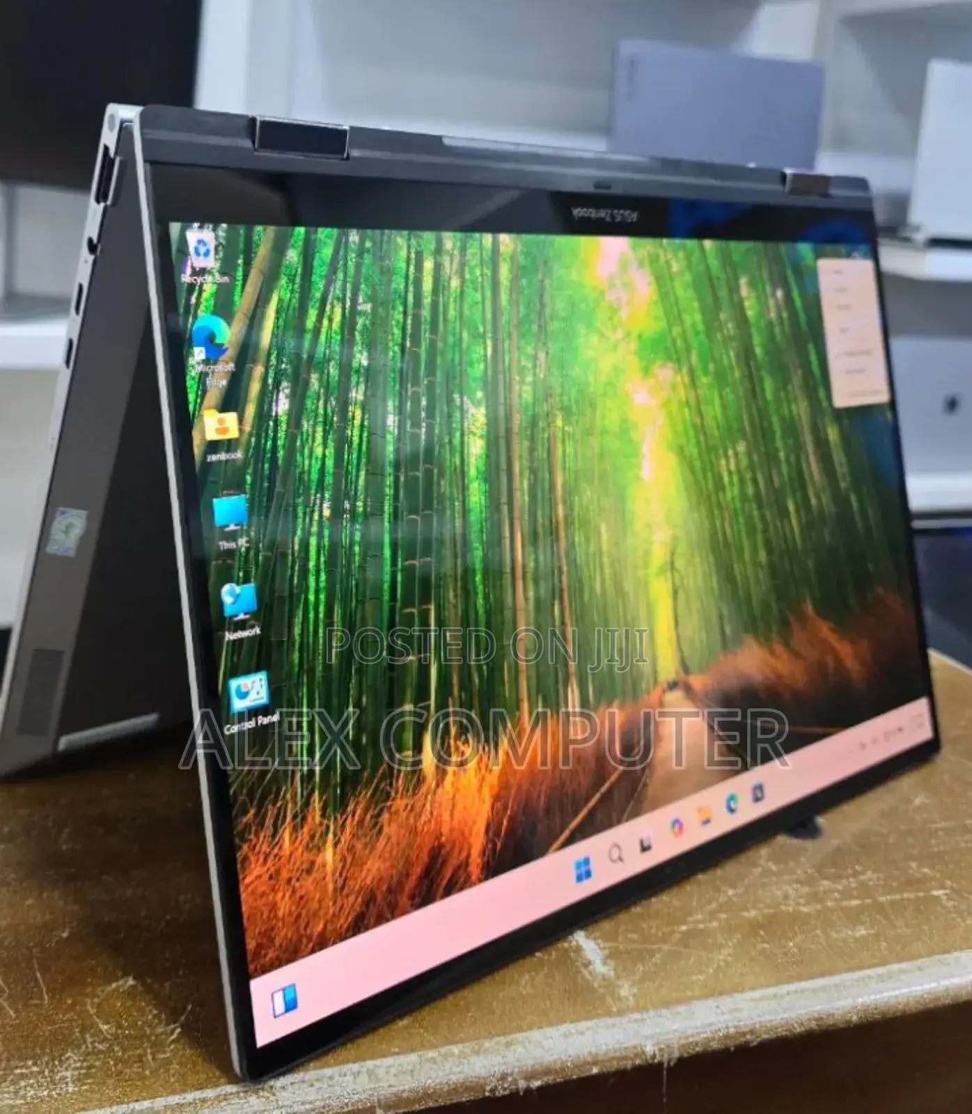 New Laptop Asus ZenBook Flip 14 UX461UA 16GB Intel Core I7 SSD 1T