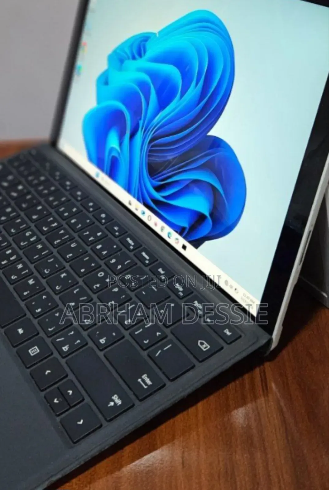 New Laptop Microsoft Surface Pro 7 8GB Intel Core I5 SSD 128GB