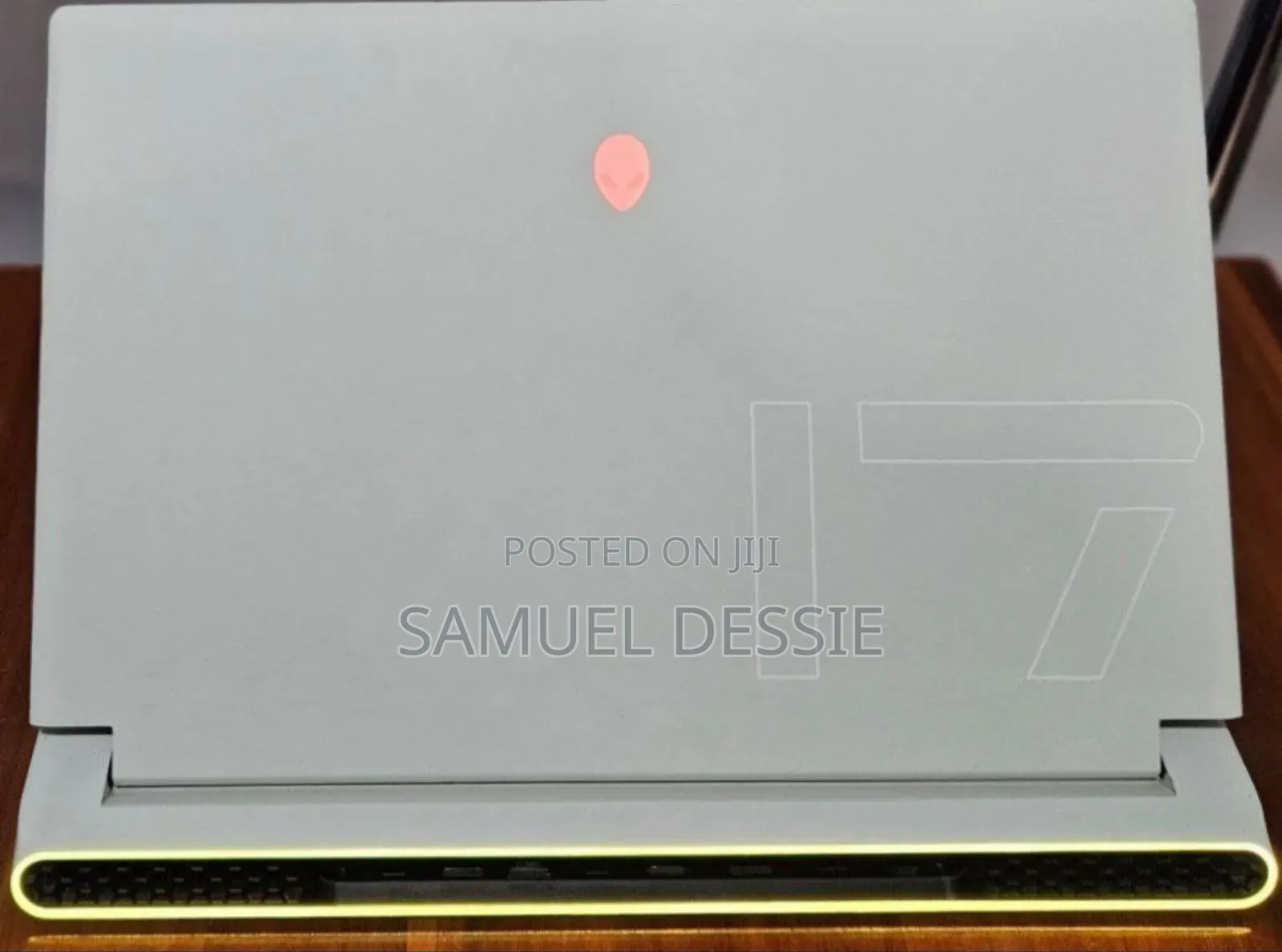 New Laptop Alienware M17x R2 16GB Intel Core I7 SSD 1T