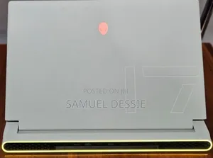 New Laptop Alienware M17x R2 16GB Intel Core I7 SSD 1T