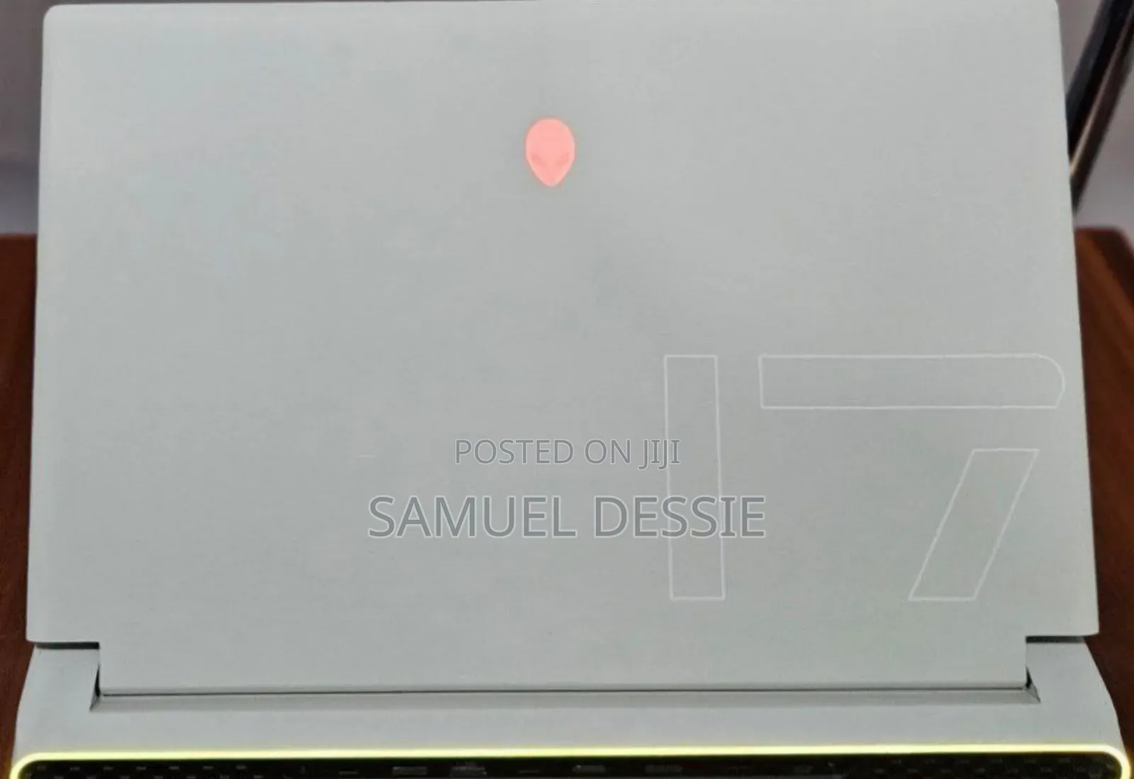 New Laptop Alienware M17x R2 16GB Intel Core I7 SSD 1T