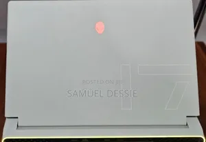 New Laptop Alienware M17x R2 16GB Intel Core I7 SSD 1T