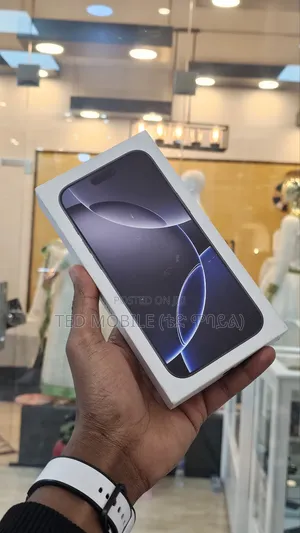 Photo - Apple iPhone 16 Pro Max 256 GB Black