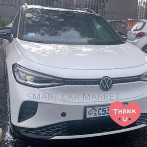 Photo - Volkswagen ID.4 2023 White