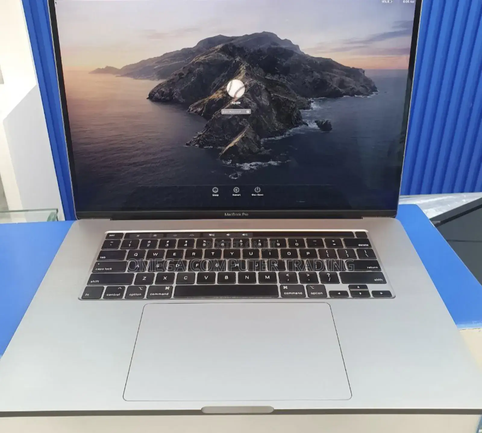 New Laptop Apple MacBook Pro 2019 64GB Intel Core i9 SSD 512GB