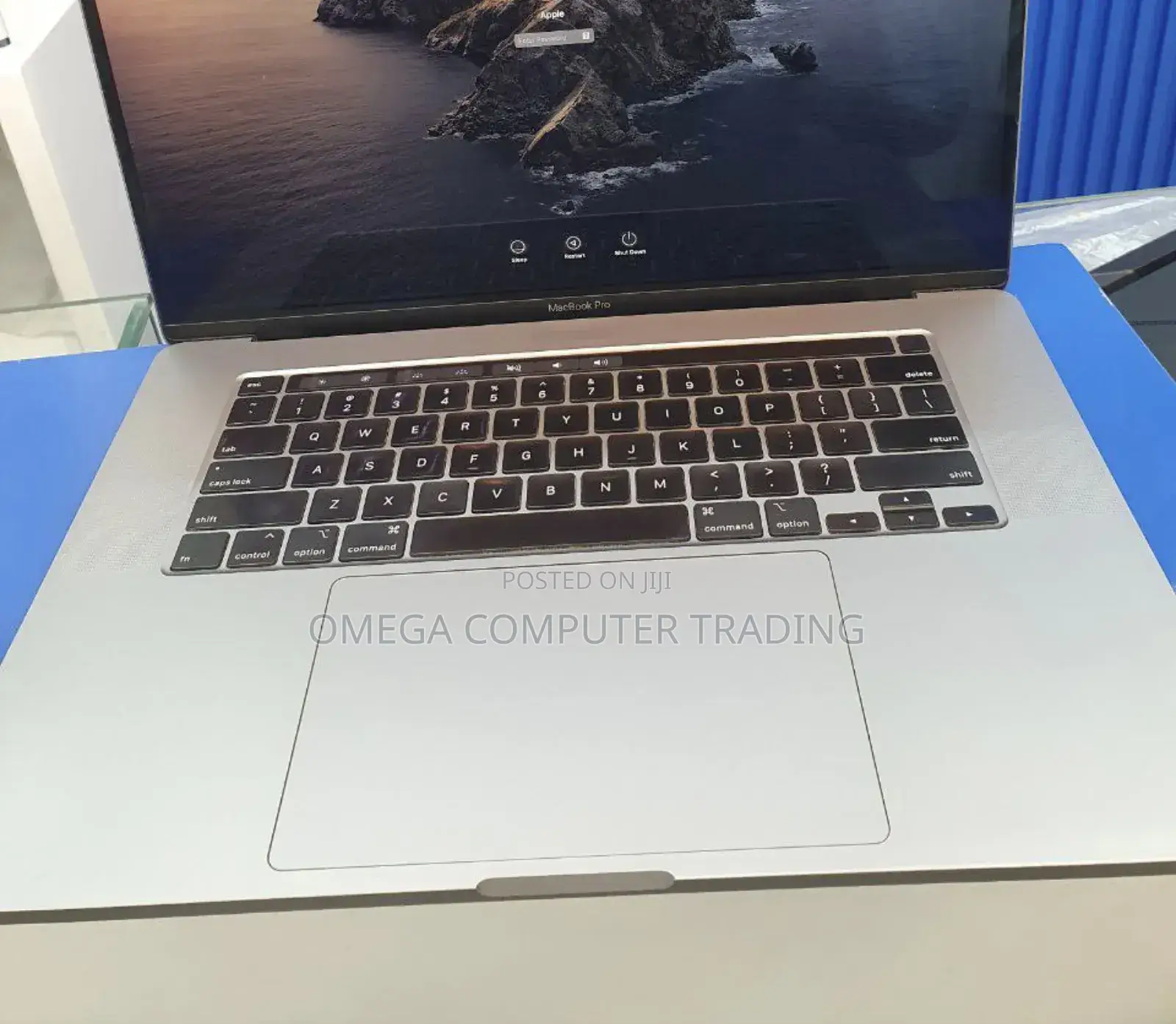 New Laptop Apple MacBook Pro 2019 64GB Intel Core i9 SSD 512GB