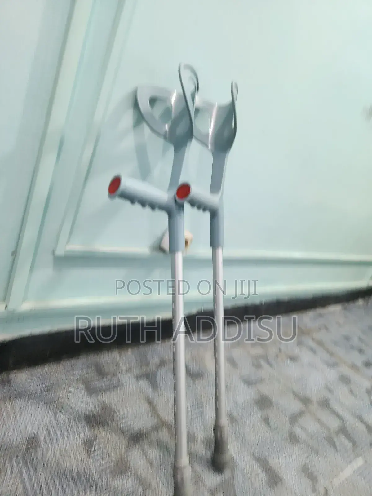 Crutches死刑crutches郁氏elbow Crutches鴦我elbow Crutches New