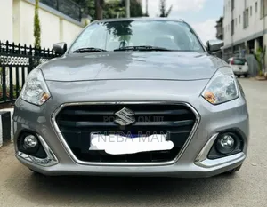 Photo - Suzuki Dzire 2022 Silver