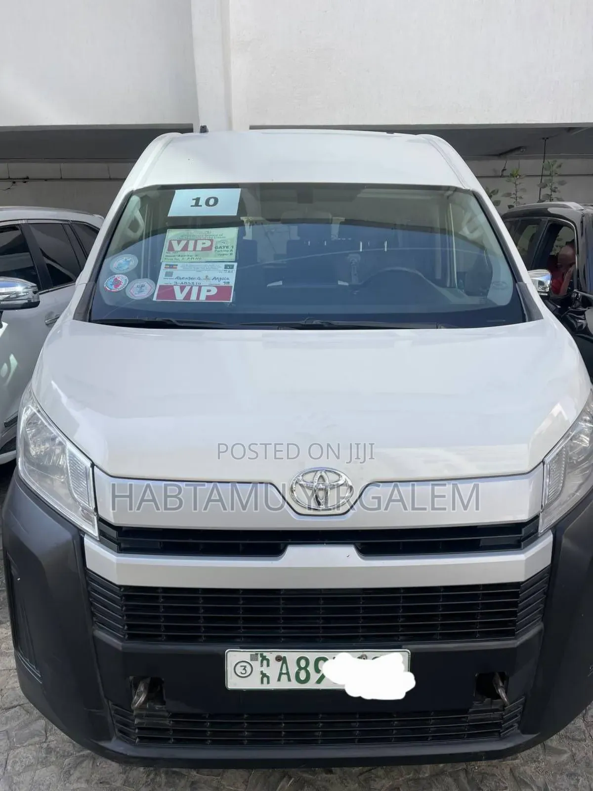 Toyota HiAce 2019 White