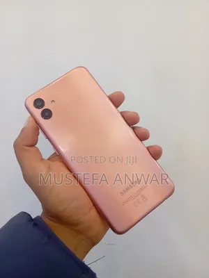 Photo - Samsung Galaxy A04 64 GB Orange