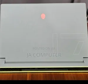 New Laptop Alienware M17x R2 16GB Intel Core I7 SSD 1T
