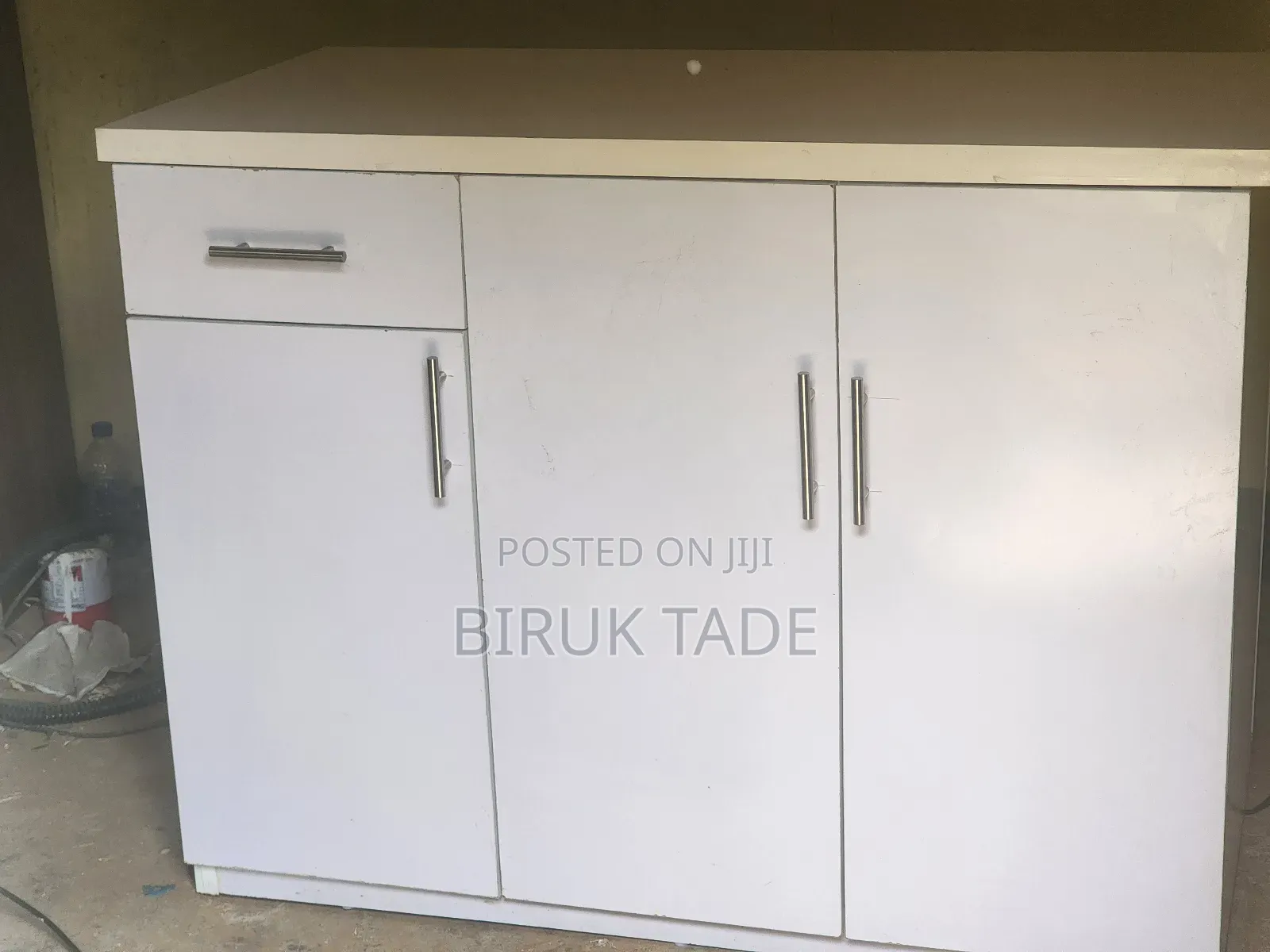 120 Cm Kichen Cabinet, Laminated MDF Finish