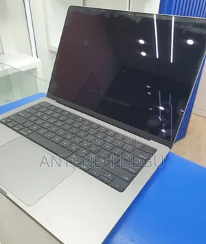 New Laptop Apple MacBook Pro 2021 M1 32GB Apple M1 Pro SSD 1T