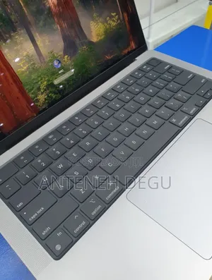 New Laptop Apple MacBook Pro 2021 M1 32GB Apple M1 Pro SSD 1T