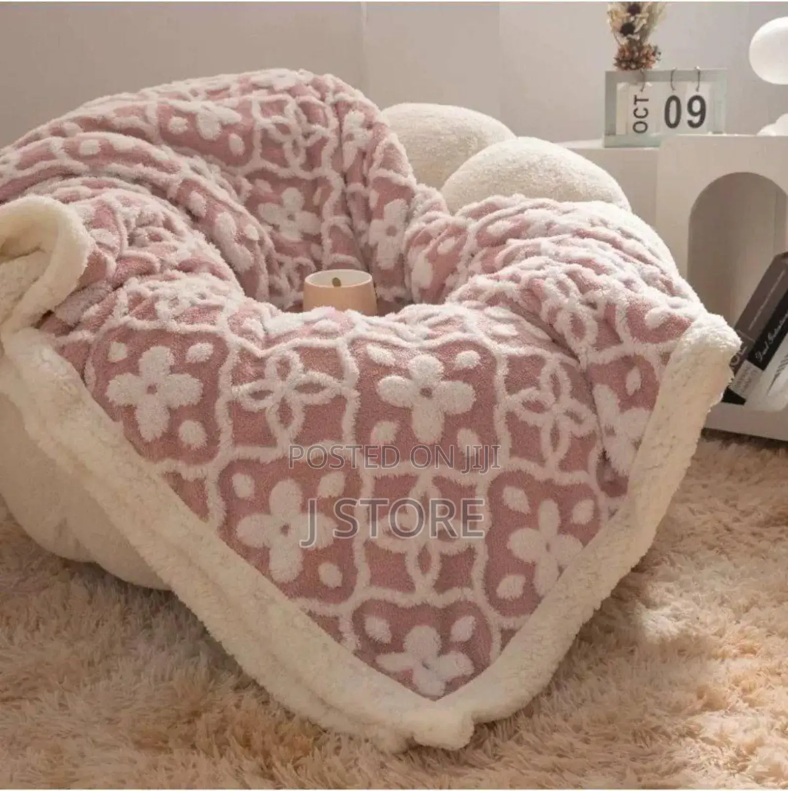 Europe Standard Throw Blankets