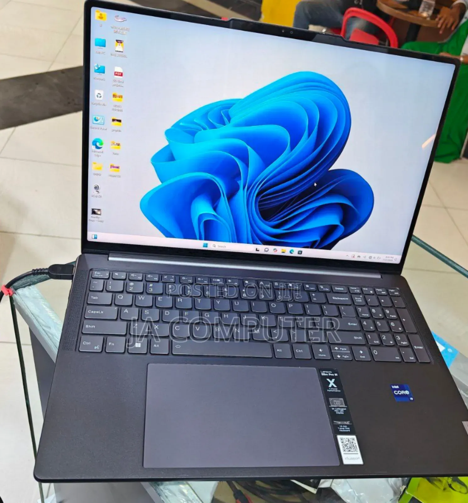 New Laptop Lenovo Yoga 9i 32GB Intel Core I9 SSD 1T