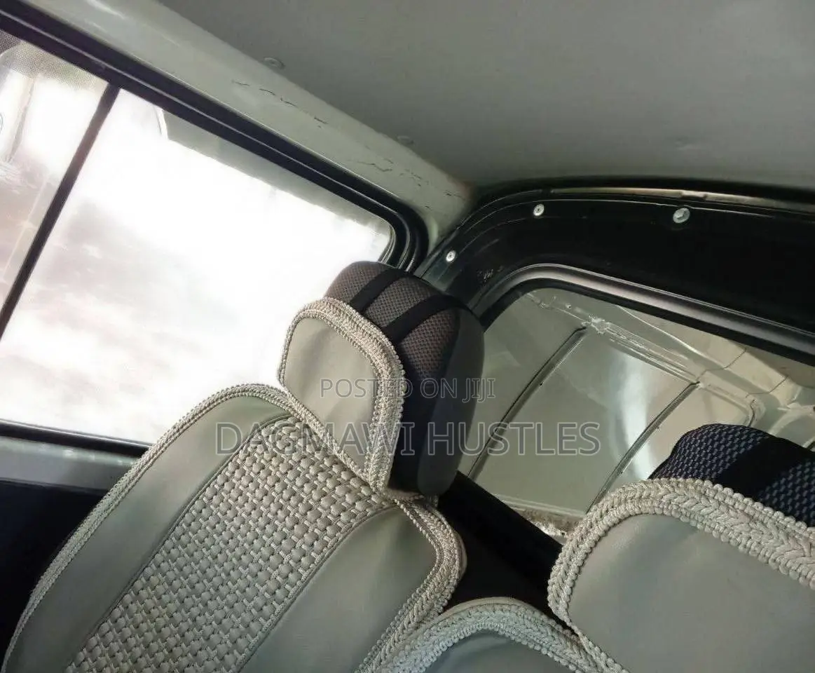 Toyota HiAce 2011 Beige