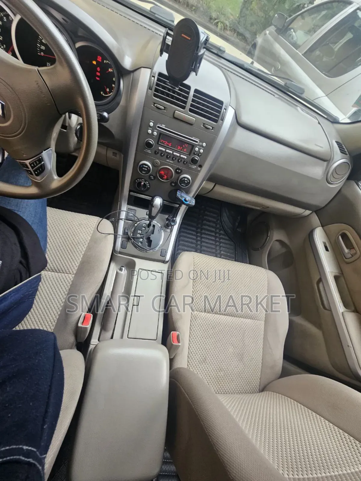 Suzuki Grand Vitara 2012 Brown