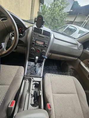 Suzuki Grand Vitara 2012 Brown