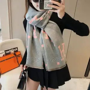 Photo - Scarves, Fluffy, Comfy