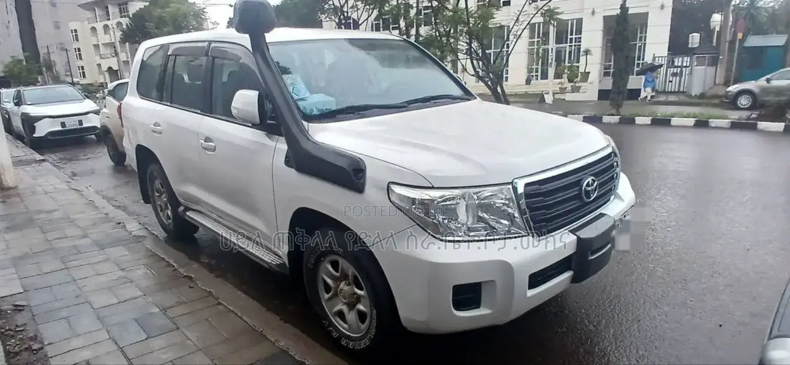 Toyota Land Cruiser 2016 White