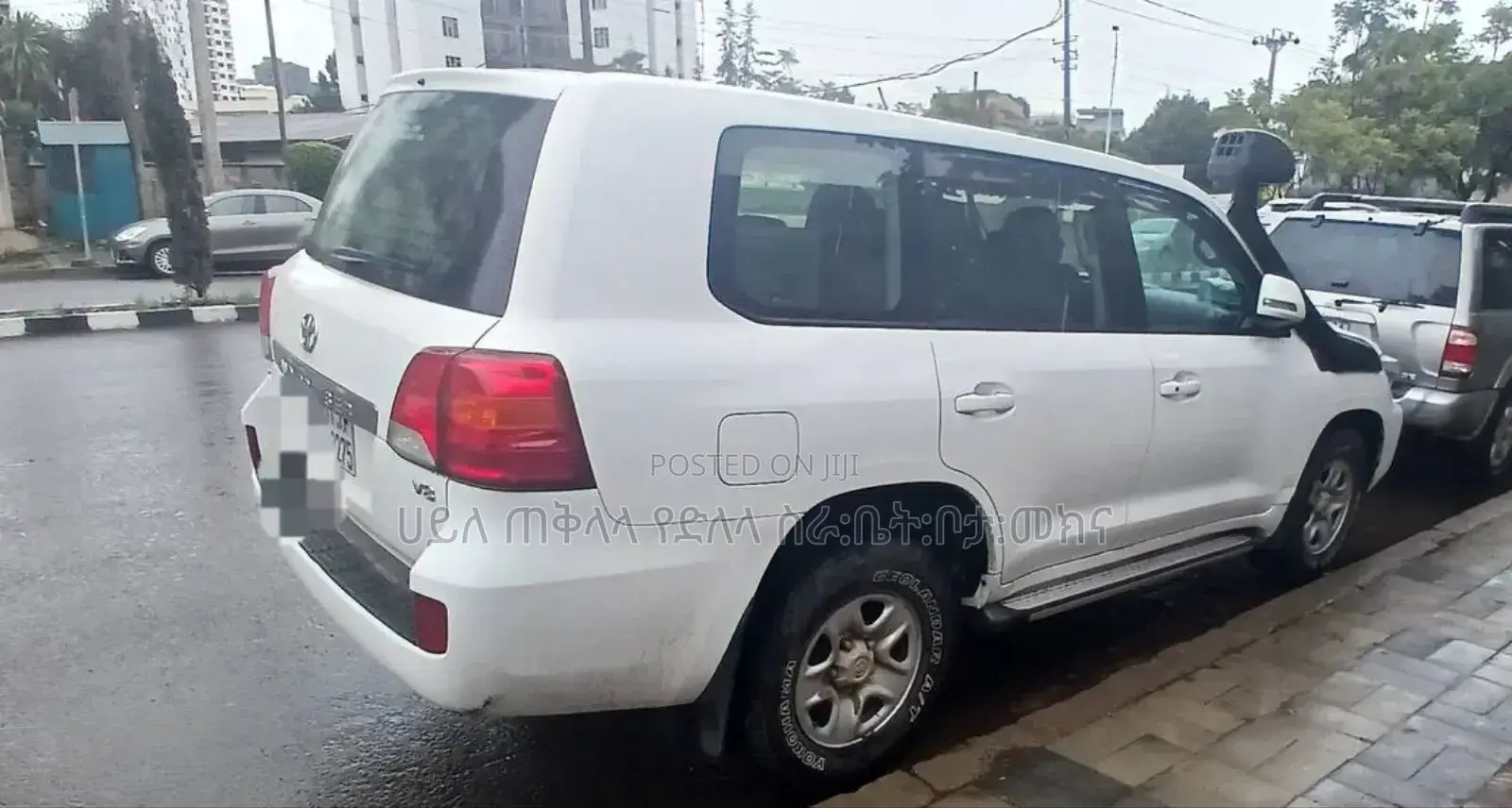 Toyota Land Cruiser 2016 White