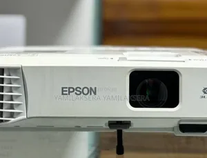 Epson Eb-S05