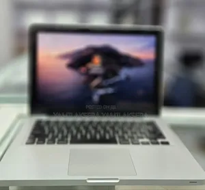 Photo - New Laptop Apple MacBook 2012 4GB Intel Core I5 HDD 500GB