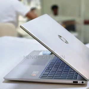 New Laptop HP Stream Notebook 8GB AMD Ryzen 5 SSD 512GB