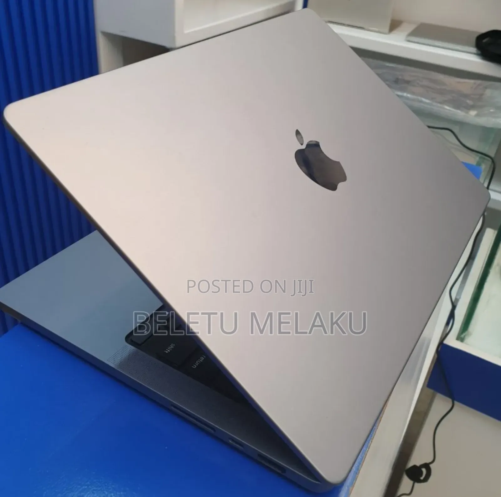 New Laptop Apple MacBook Pro M1 16GB Apple M1 SSD 1T