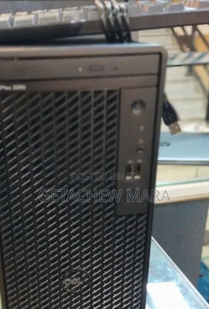 Photo - New Laptop Dell Latitude 5310 8GB Intel Core I5 SSD 1T