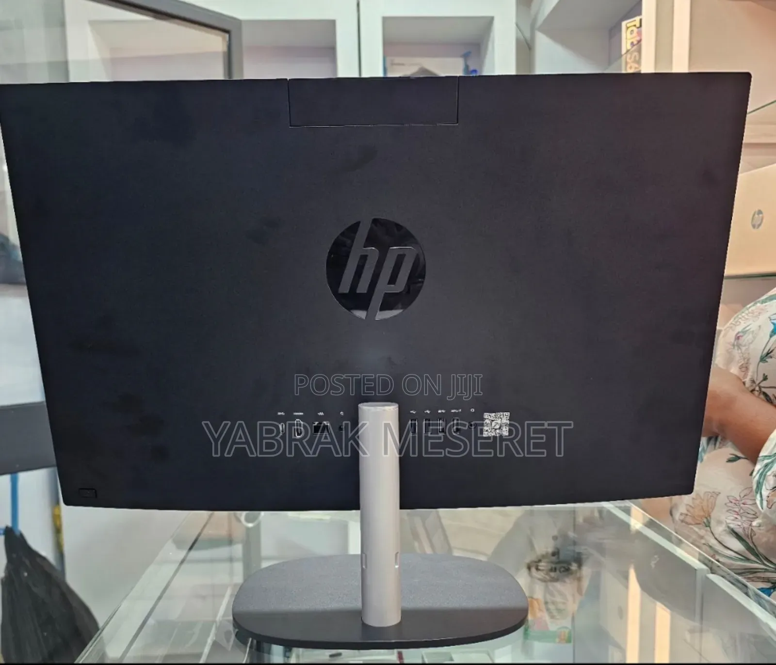 New HP 200 G4 22 All-in-One 8GB Intel Core I5 SSD 512GB