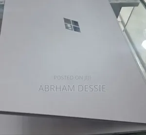 New Laptop Microsoft Surface Book 2 16GB Intel Core I7 SSD 256GB