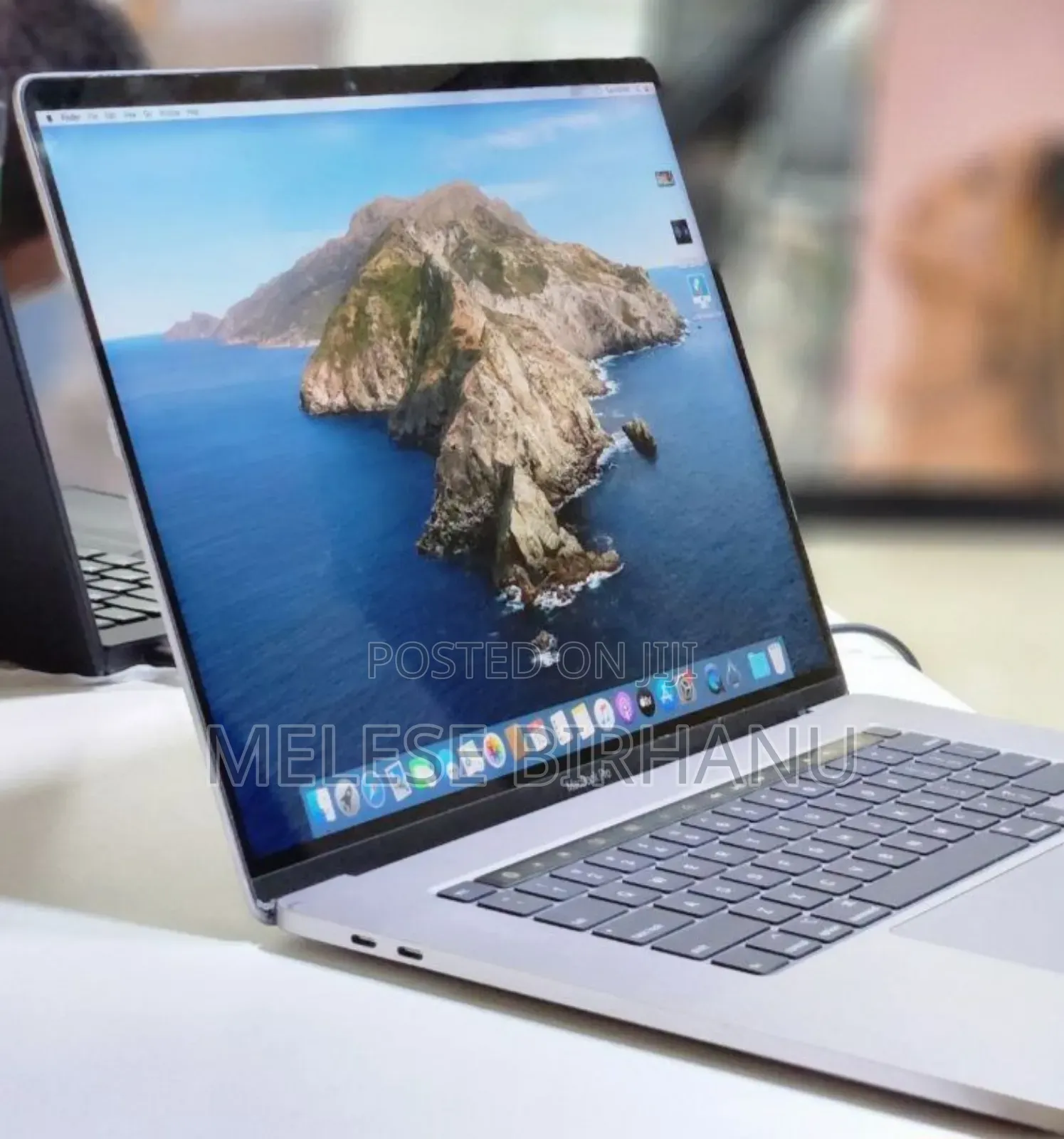 New Laptop Apple MacBook Pro 2019 32GB Intel Core I9 SSD 1T