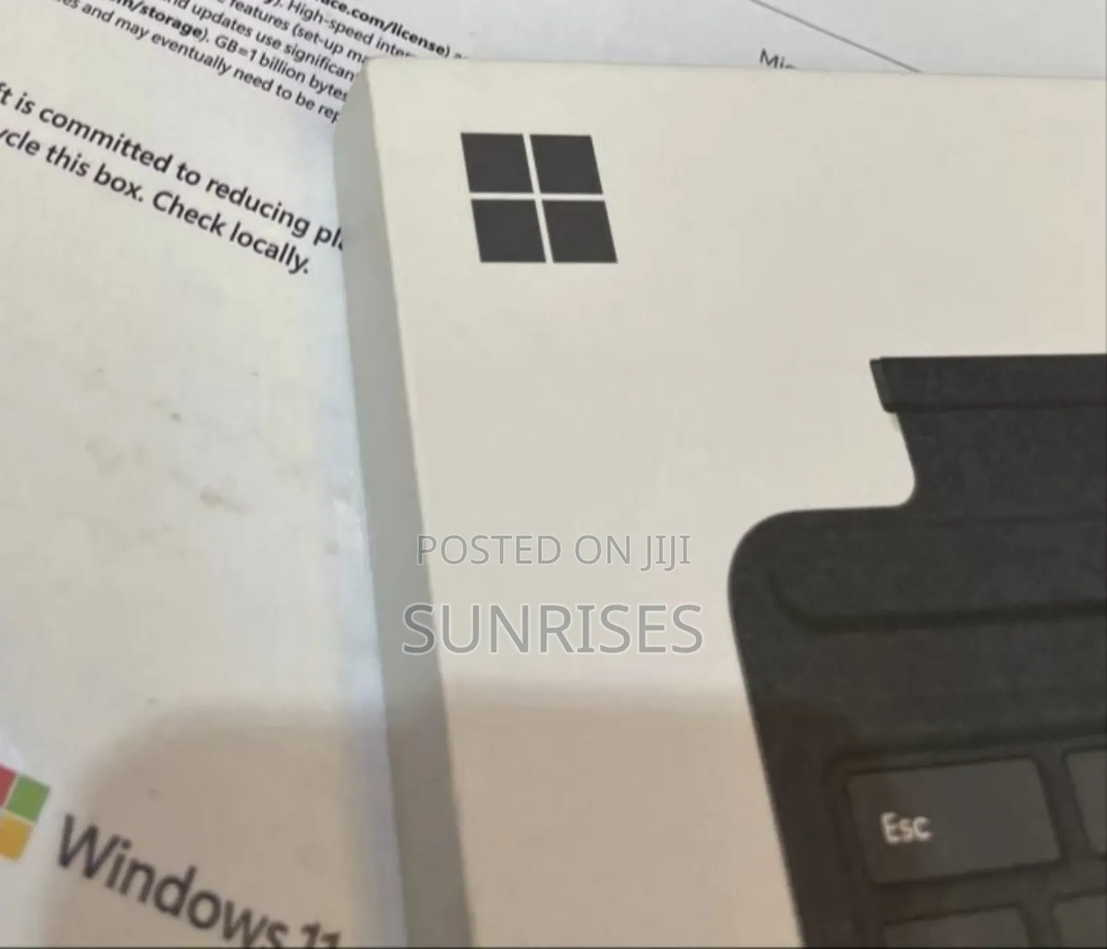 New Microsoft Surface Pro X 16GB Qualcomm Snapdragon X Plus SSD 512GB