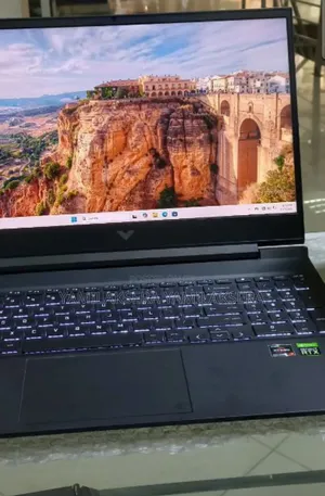 New Laptop HP Victus 16 16GB AMD Ryzen 7 SSD 1T