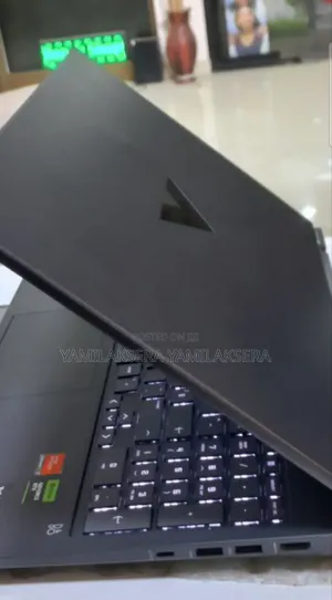 New Laptop HP Victus 16 16GB AMD Ryzen 7 SSD 1T