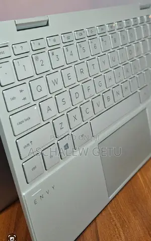 New Laptop HP Envy X360 8GB Intel Core I7 SSD 512GB