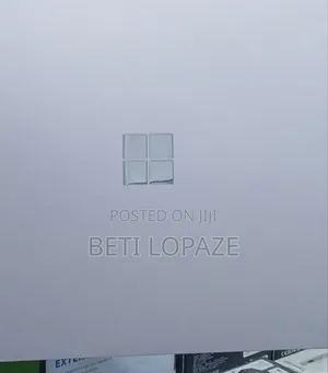 New Laptop Microsoft Surface 16GB Intel Core I7 SSD 512GB