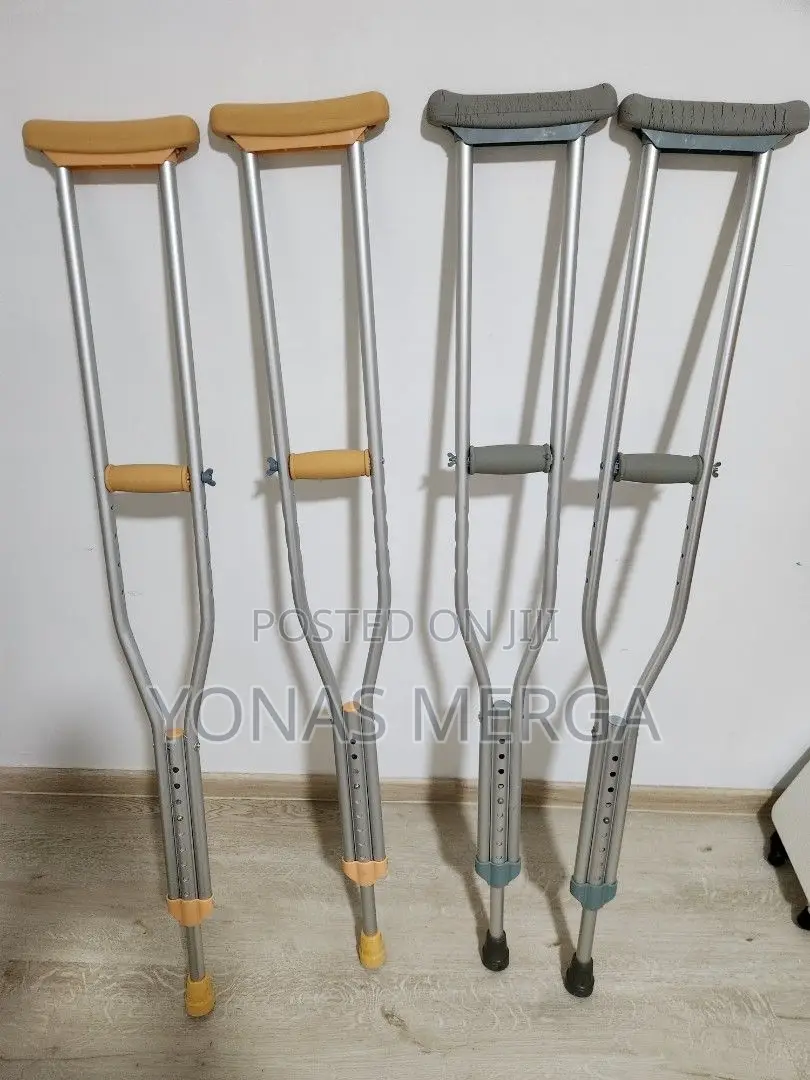 Training for Use of Axillary Crutchesق督kranch_●Bearing 150kg