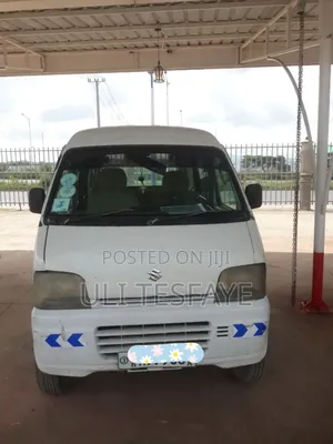 Photo - Suzuki Every Wagon 2005 White